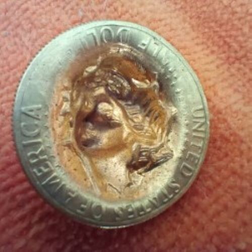Liberty Pushed Out Coin on a Gold Plated 1981 Half Dollar - Bild 4 von 5