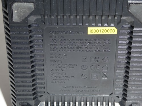 Nitecore i8 8 Channel Battery Charger - Picture 5 of 7