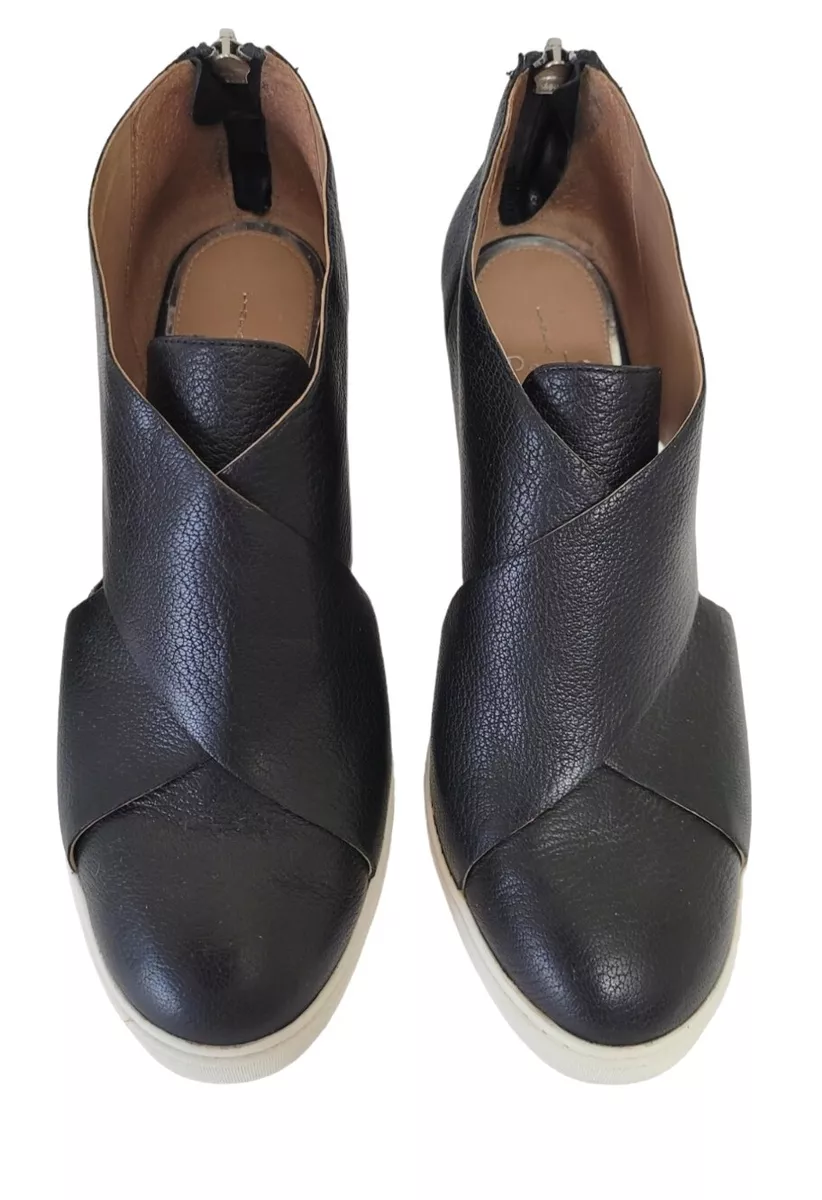Linea Paolo Faith Wedge Size 8 Sneaker Black Shoe