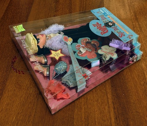 BRATZ - JADE - SPRING FLING - NUMERATA -VERSIONE USA - MGA ENTERTAINMENT - NUOVA - Foto 5 di 12