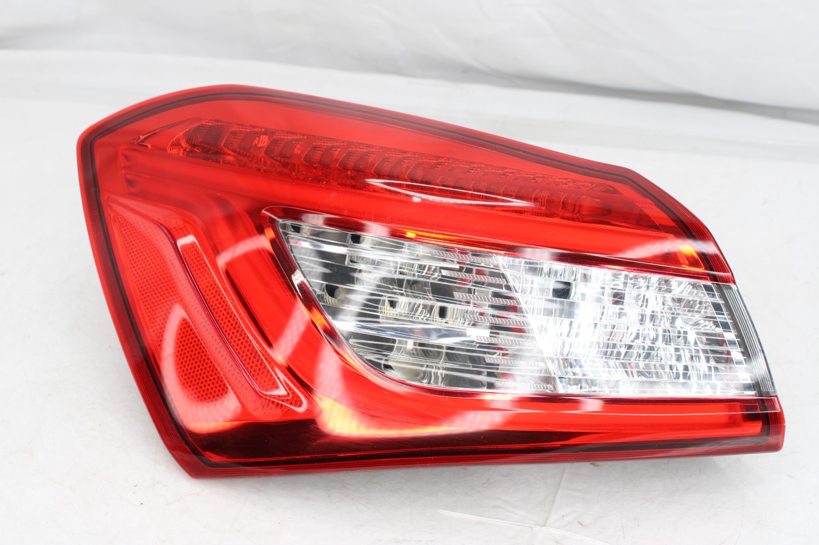 🚀 14-20 MASERATI GHIBLI - REAR LEFT OUTER QUARTER TAIL LIGHT LAMP OEM