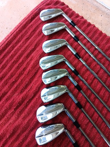 Titleist 690MB Forged 8PC 3-PW Eisenset RH Dynamic Gold S300 TOP 3100