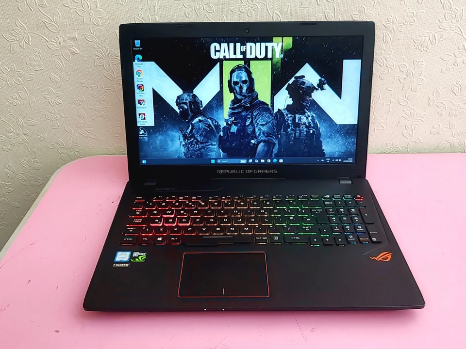 Asus ROG Gaming Laptop Core i7 CPU 24GB RAM With SSD And HDD - Image 3 of 4