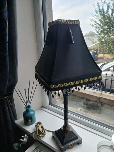 VINTAGE DESIGN TABLE LAMP WITH BLACK FULLY LINED SHADE - Picture 7 of 10