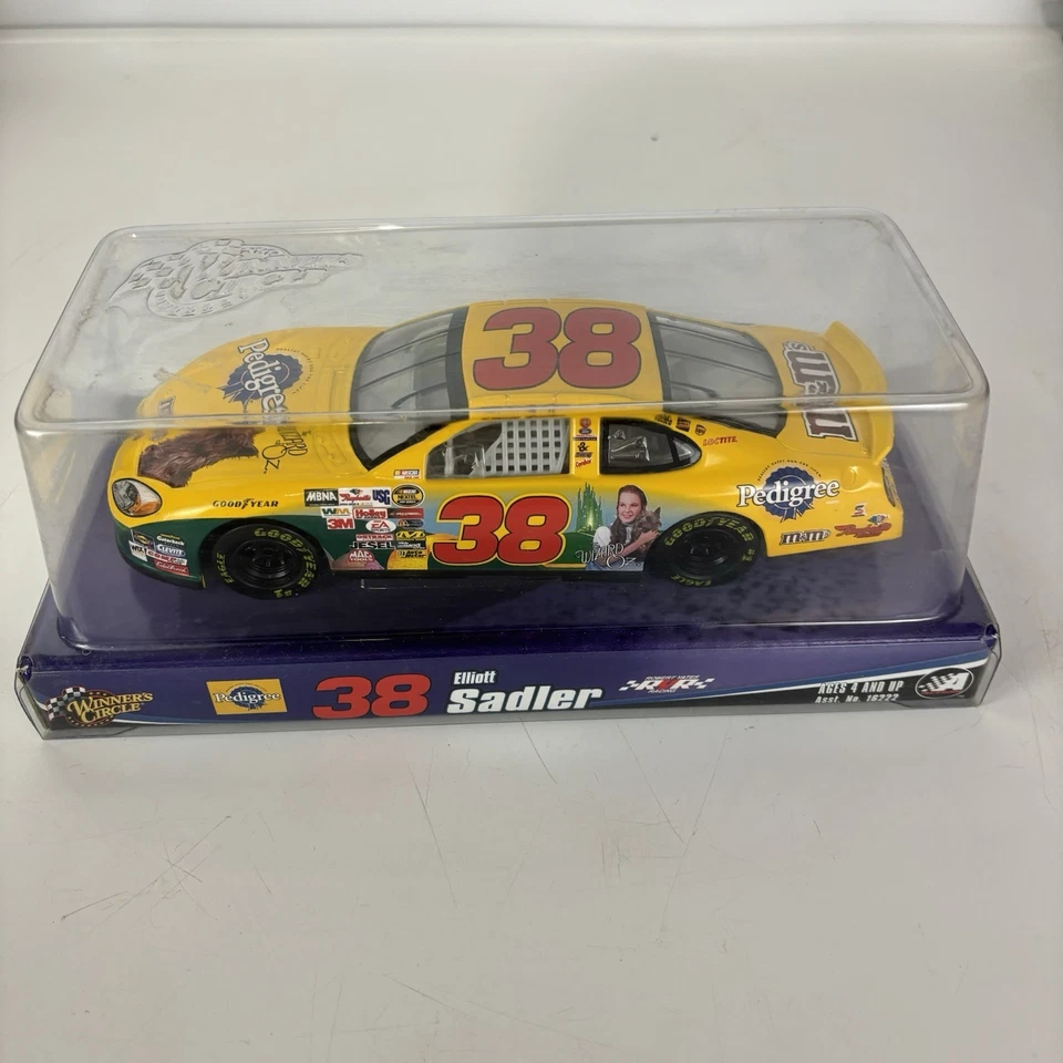 Elliott Sadler #38 Pedigree The Wizard Of OZ 2004 1/24 Nascar 压铸全新带盒 — 第 3/4 张图片