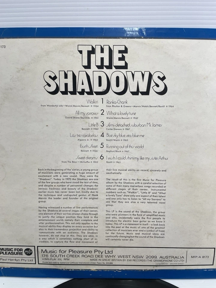 The Shadows Vinyl LP record Original Release Album With Hank Marvin 1960s Guitar - Image 4 of 4