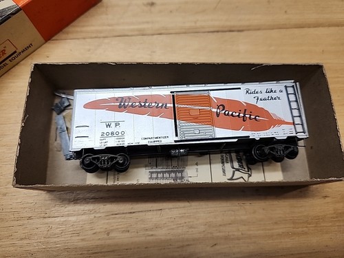 Athearn Western Pacific Box Car HO/OO Scale METAL - Picture 4 of 5