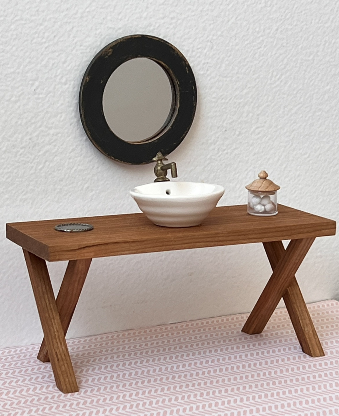 1:12 Scale Dollhouse Bathroom Sink and Mirror Set with Accessories