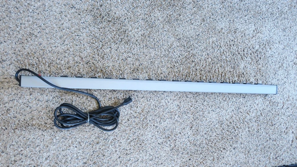 Kendall Howard 48" Power Strip 14ft Power Cord w/ 16 Outlets 1918-3-004 15Amp - Image 4 of 4