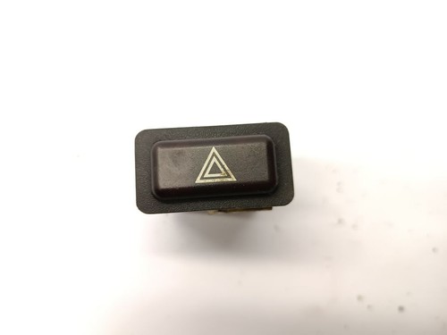 BMW 3 E30 1988 Interruttore Luce di Emergenza 50202751 ARB13401 - Imagen 2 de 4