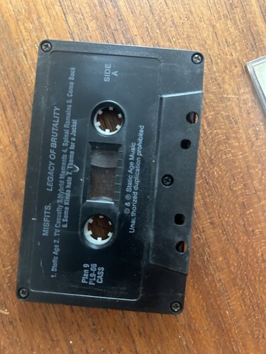 The Misfits -Legacy Of Brutality Cassette, Vintage, 80s, Punk, Goth - Picture 4 of 4