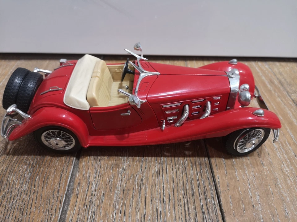 BURAGO Mercedes Benz 500 K Roadster (1936) Scala 1/20 Made In Italy - Immagine 4 di 4