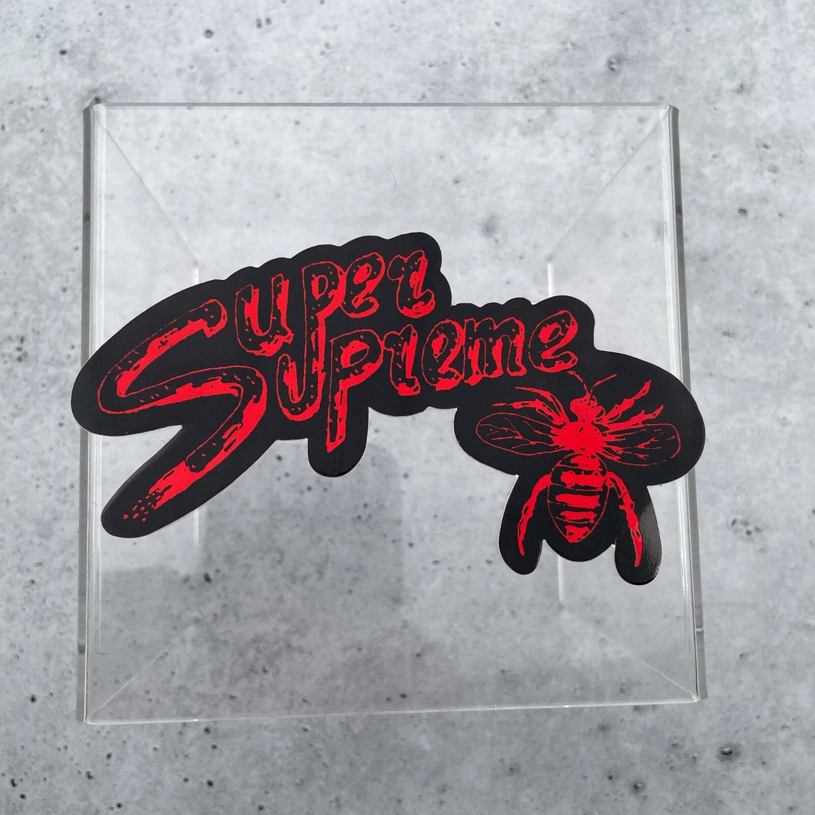 Autocollant décalcomanie guêpe super suprême rouge suprême 100% accessoires authentiques