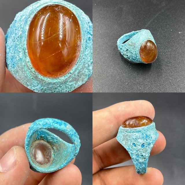 Unique Ancient Roman Bronze Rare Ring With Old Agate Stone Insert Unique Ancient Roman Bronze Rare Ring With Old Agate Stone Insert