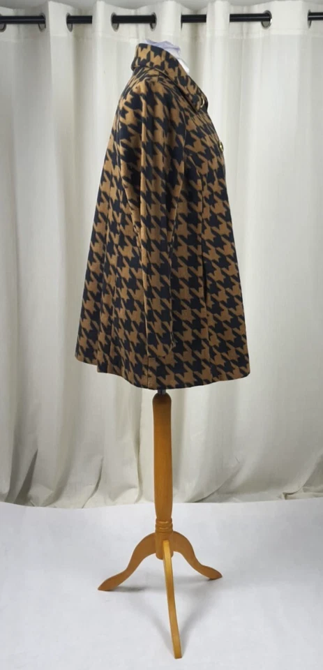 Bob Mackie Wearable Art Houndstooth Brown Fleece Flared Coat Size M CR055 GG 15 - Image 2 of 4
