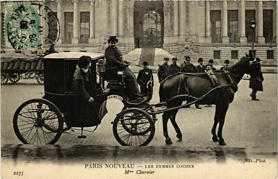 CPA PARIS NOUVEAU Les femmes cocher. Mme Charnier (575100)