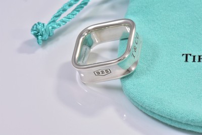 指輪・リング Tiffany & Co  Square ring in sterling silver Authentic Tiffany & Co. Sterling Silver 1837 Cushion Square