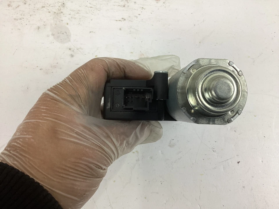 BMW 320i F30 xDrive 2012-2015 techo corredizo panorámico techo corredizo motor OEM. Foto 2 de 4