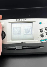 Tiger Game.com Console W/Duke nukem 3d & Henry Works Has Some Issues SEE DISC.
