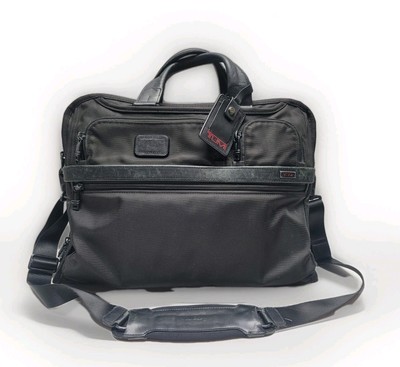 Tumi Alpha 2 Compact Large Screen Briefcase Trave Laptop Bag Nylon Black 26114D2