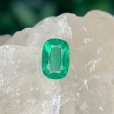 0.55 Cts Natural vivid Green Emerald 6x4 MM Cushion Cut Loose Gemstone Jewelry