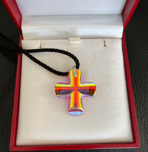 Used Baccarat EDEN Cross Necklace Crystal Pendant Ruby w/ Box & Authenticity - Picture 4 of 7