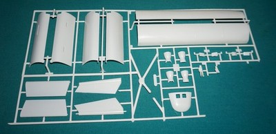 Space Shuttle Challenger Revell 1/72 4734 Bay Doors Etc.