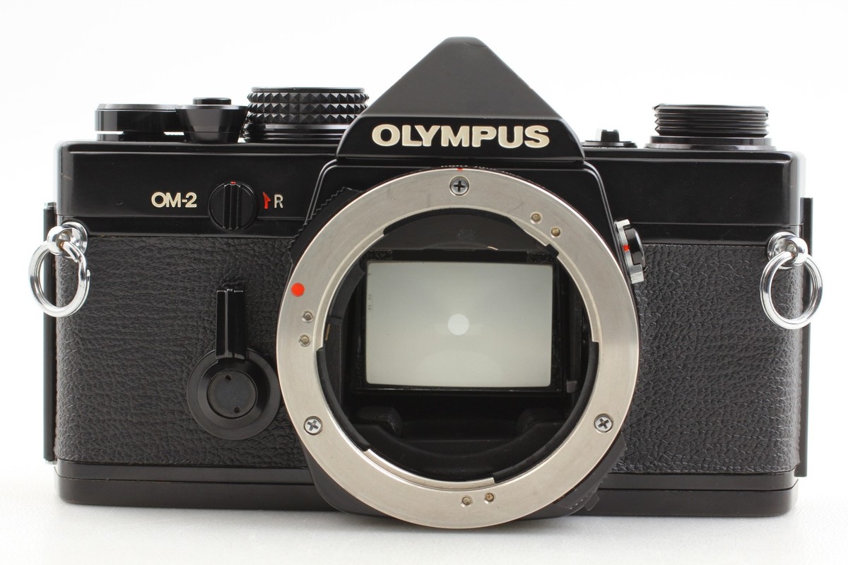 フィルムカメラ Olympus OM-2 Black + F.ZUIKO 50mm F/1.8 Olympus Zuiko 50mm f/1.8 Manual Focus Lens for OM-Mount {49}