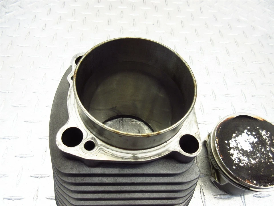 Harley-Davidson Nightster 2009 07-12 XL1200N cilindro trasero barril jarra pistón Foto 2 de 4