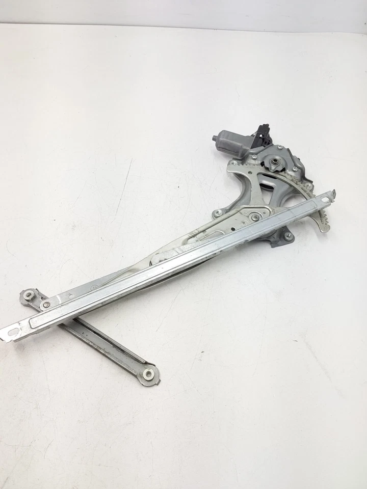 2011-2015 Scion TC Front Right Window Regulator Motor OEM 85710-35180 - Image 4 of 4