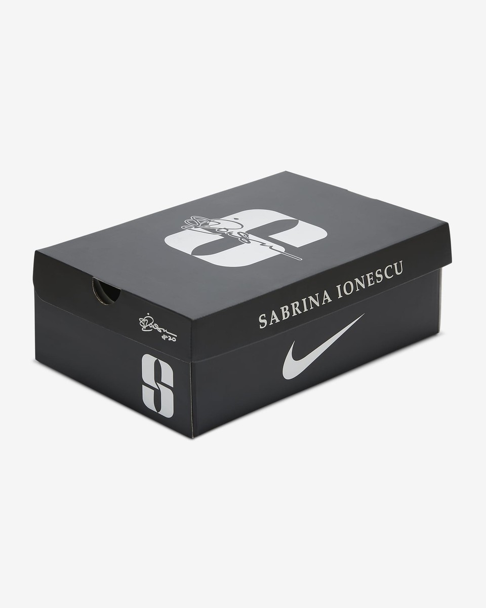 FZ1517-001 Nike Sabrina 2 Mirrored FQ2174-001 FZ1517-001