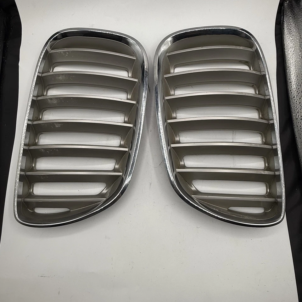 Parachoques delantero derecho izquierdo BMW X3 F25 2011-2017 parrilla riñón cromada 10627110 OEM Foto 2 de 4