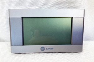 Trane TCONT624AS42DAA Digital Touchscreen Thermostat w/ Mounting Base Plate