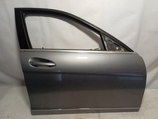 93C* Mercedes-Benz W204 C-Klasse Tür Vorne Rechts F.792 Palladiumsilber 93C* Mercedes-Benz W204 C-Klasse Tür Vorne Rechts F.792 Palladiumsilber