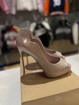 Christian Louboutin Hot Chick Alta Paten Scallop Peep Toe Pump