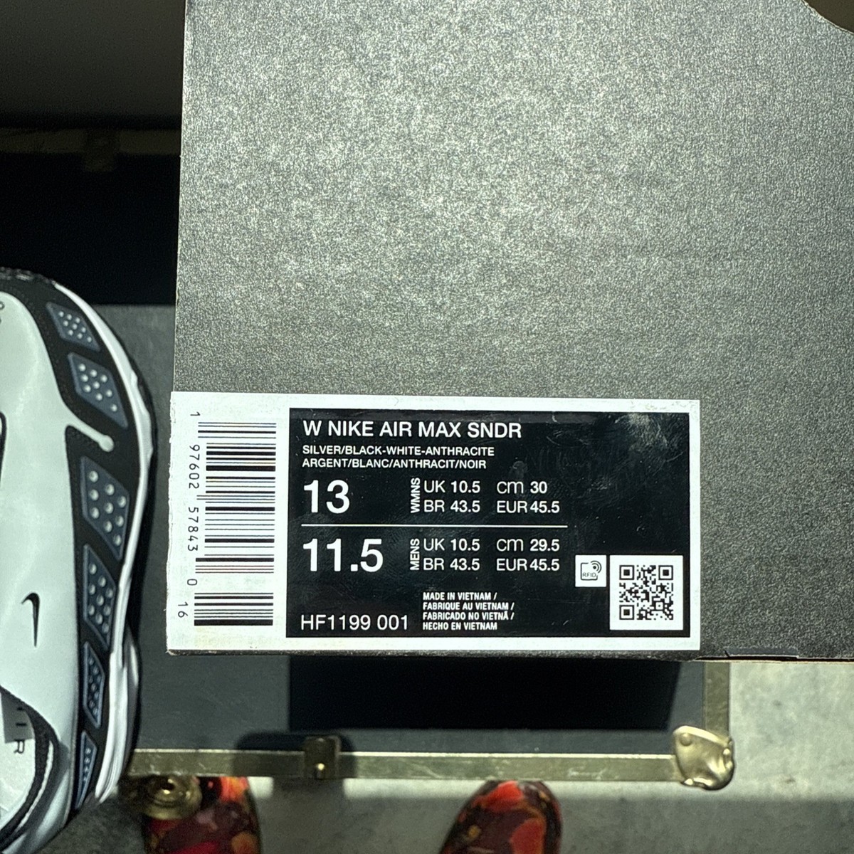 Size 13w/11.5Men’s - Nike Air Sunder Max Silver Reflective W — product photo 9 of 10