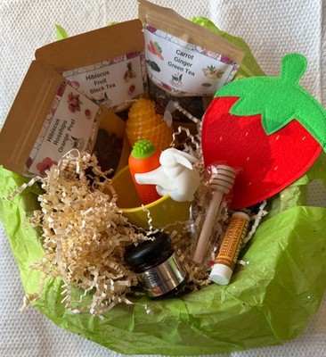 Tea Lover Gift Basket Loose Leaf Herbal Tea Honey Beeswax Candle Gift Set
