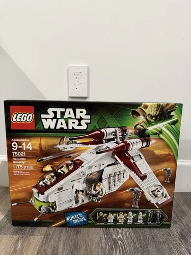 LEGO Star Wars Republic Gunship (75021) Complete Set 1175 Pieces