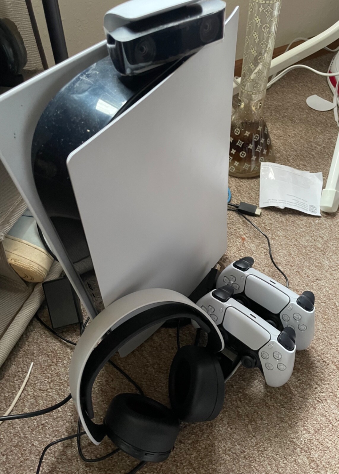 PS5 Digital Edition Console-White/With 2 controllers,Ps Headset,Ps Camera,etc-image