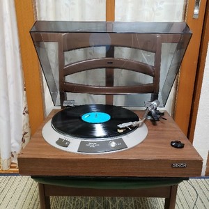 DENON-turntable-system-DP-790W-direct-drive-player-with-stylus-sudio-player