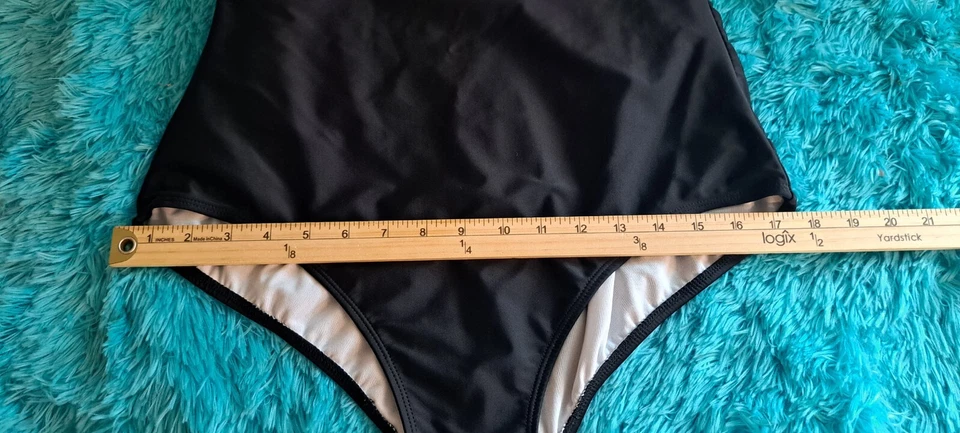 Catalina Women MULTICOLOR Nylon Floral Crossover Strap One-Piece Swimsuit Sz 1X - Image 2 of 4