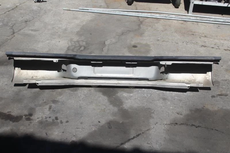 Chevrolet Blazer 2001 parachoques trasero cubierta 4 puertas peltre 11U Foto 3 de 4