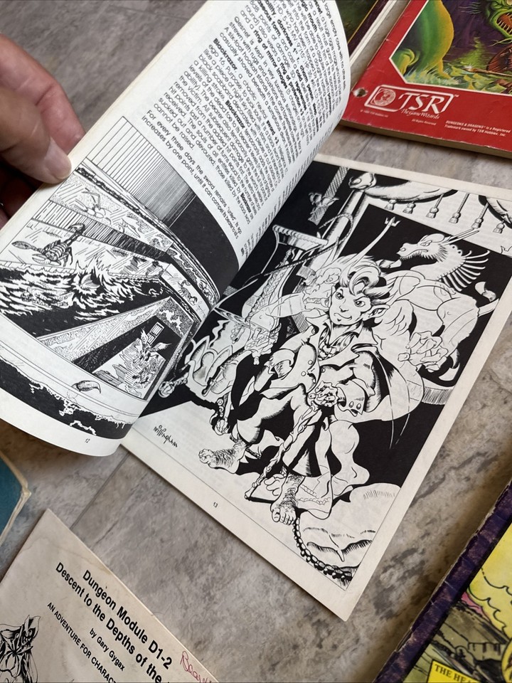 Lot of 19 Dungeons & Dragons D&D TSR 1981/82 Magazine ,Rulebooks and ...