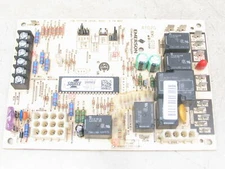YORK Coleman 265902 Furnace Control Circuit Board 50A56-243 SOURCE 1