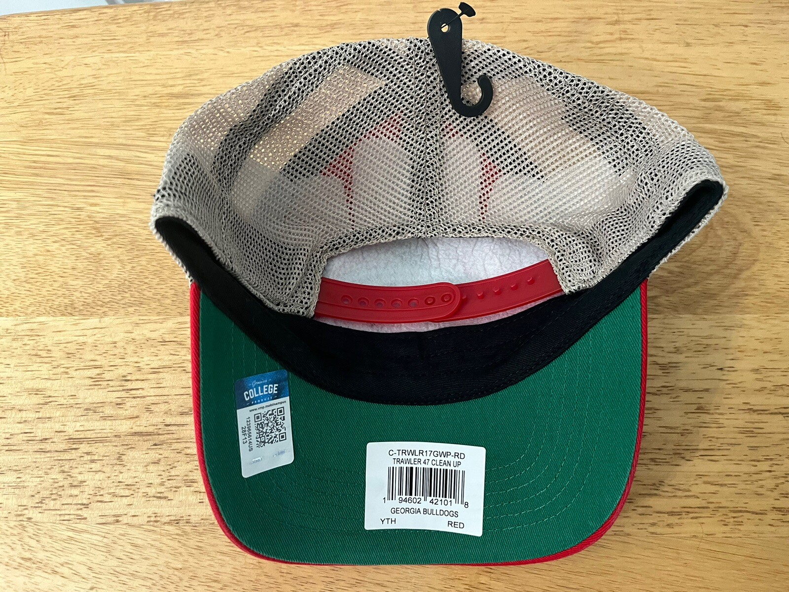 Bulldogs UGA Hat Cap NWT Falak Tayyeb Platinum Government