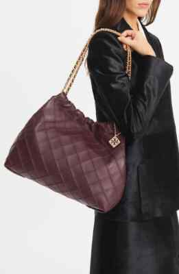 トートバッグ TORY BURCH FLEMING SOFT DRAWSTRING BAG Tory Burch Fleming Soft Drawstring Tote Bag | Black | FARFETCH