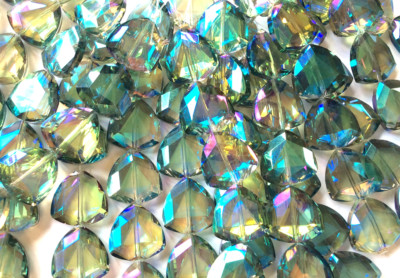 Crystal Trilliant Shield 18mm Green Chinese Crystal Glass Beads Q2 Strands 