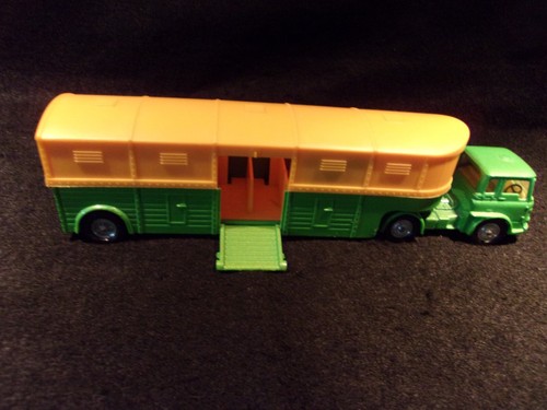 Vintage Corgi Major Toy Diecast Articulated Horse Box Trailer Bedford Tractor - Picture 9 of 13