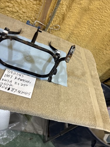 1987 Kawasaki ninja 250 R front headlight bracket mount frame 342 - Picture 12 of 14