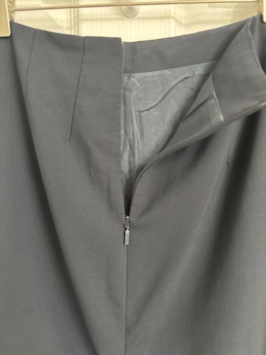 Hugo Boss Classic Dark Blue Wool Pencil Skirt Size 4 Career Office Professional - Picture 5 of 10